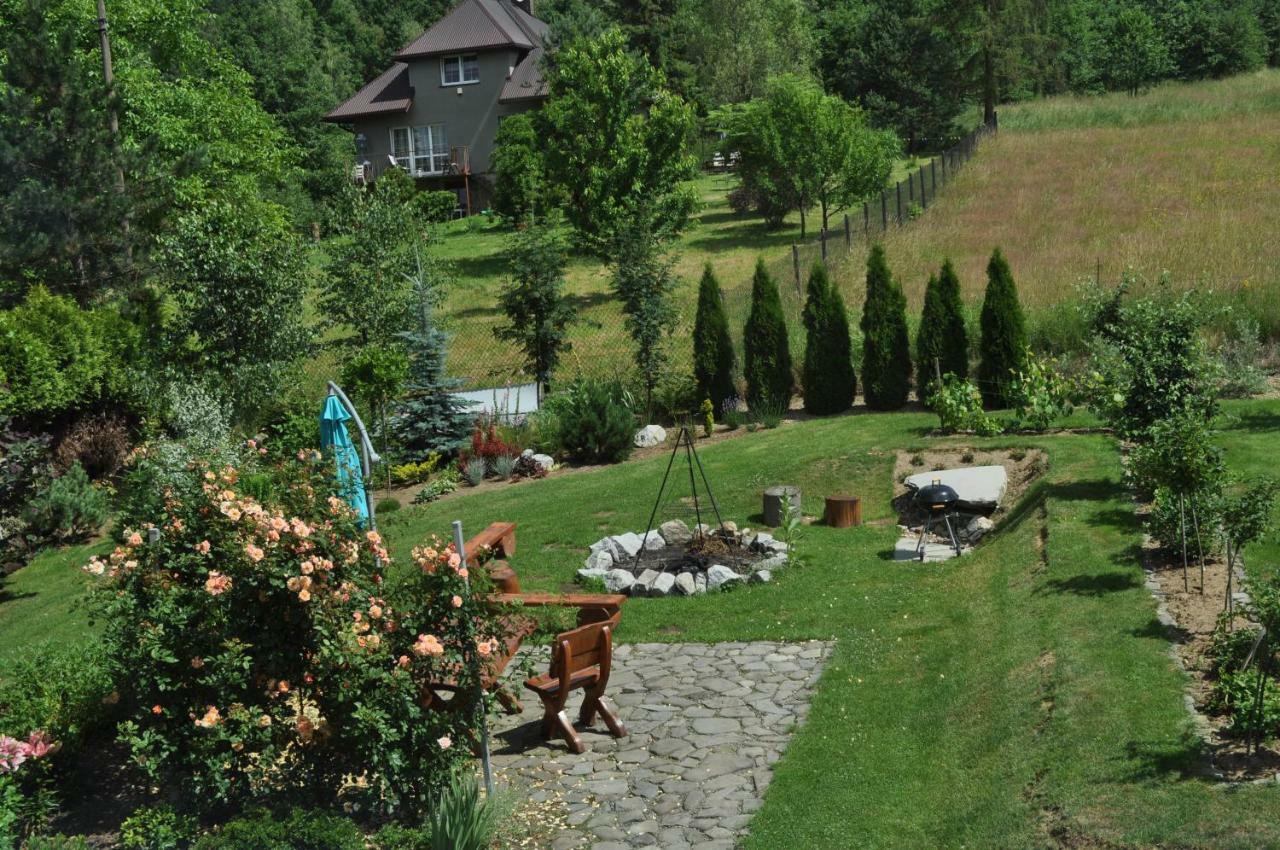 Apartmán Dom Na Zboczu Lodygowice Exteriér fotografie